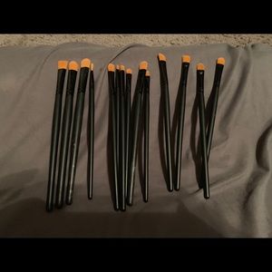 Brush set